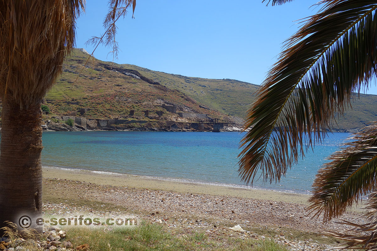 Restaurant on the sand at Megalo Livadi