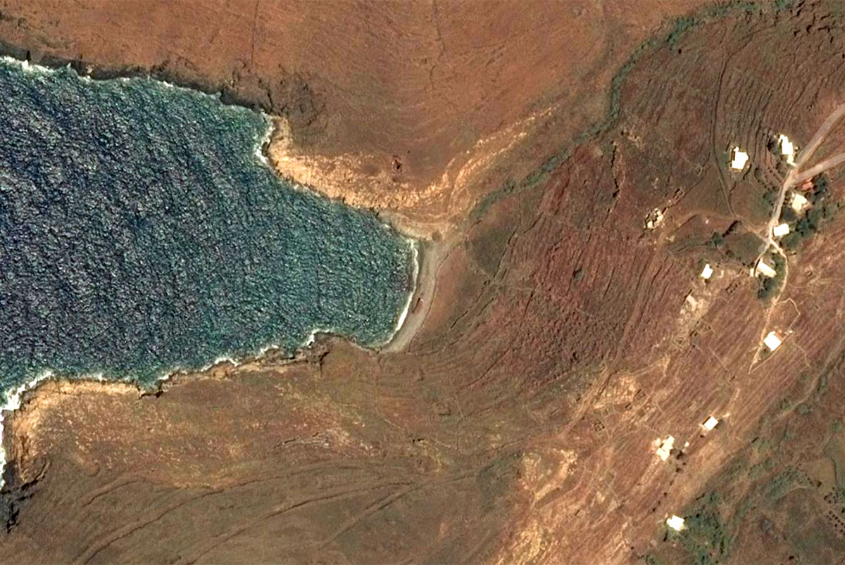 The beach of Kountouros (satellite image)