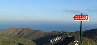 hiking at the paths of Serifos